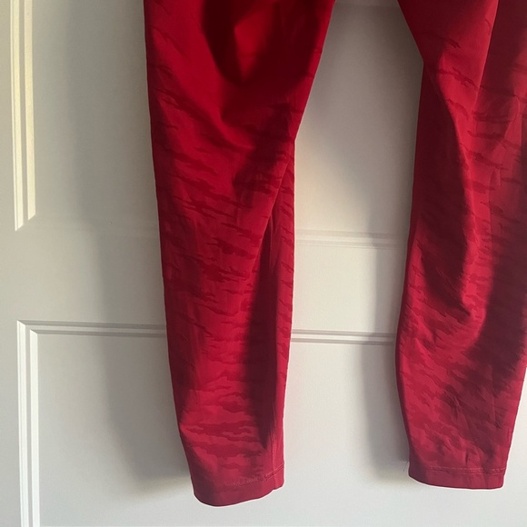 Lululemon Women's Lunar New Year Wunder Under High-Rise Tight 25" Size 12 - Picture 8 of 14
